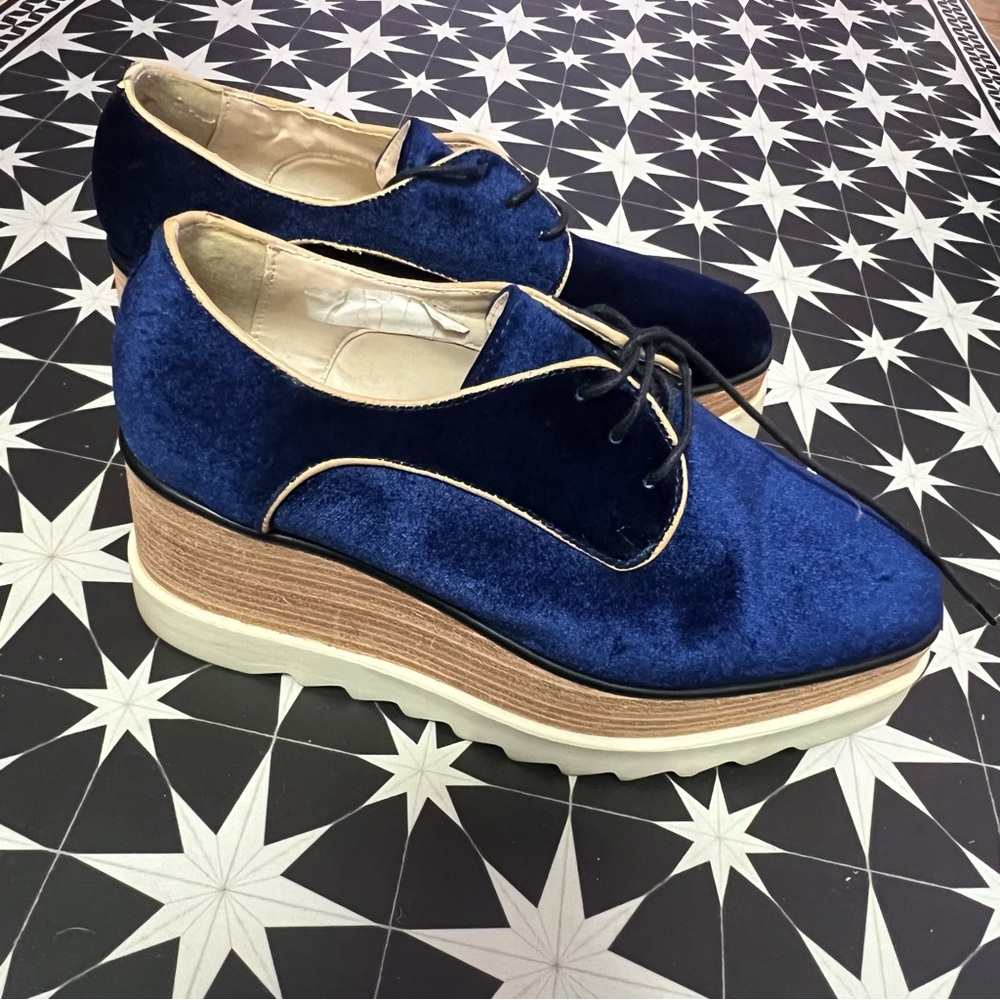 BLUE SUEDE SHOES